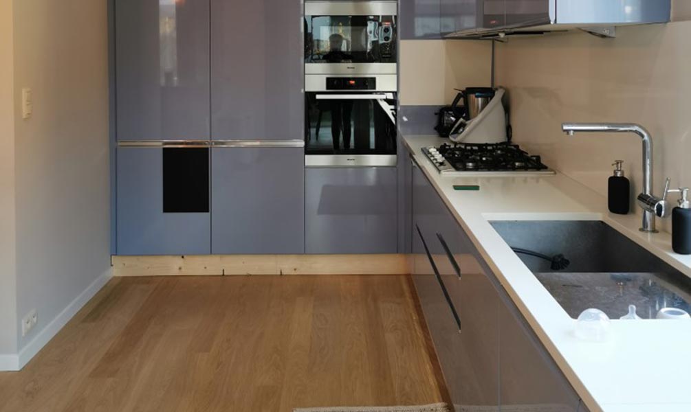 Avant rénovation cuisine laquée grise